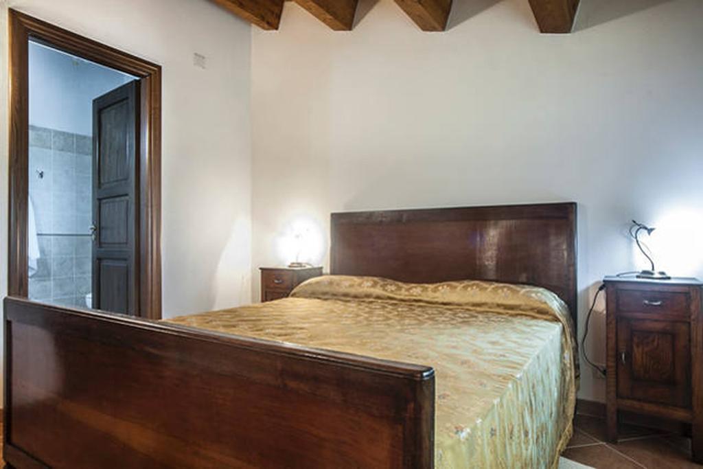 Agriturismo Miracco Atanasio Franco "Il Maniero" Santa Sofia d'Epiro Buitenkant foto