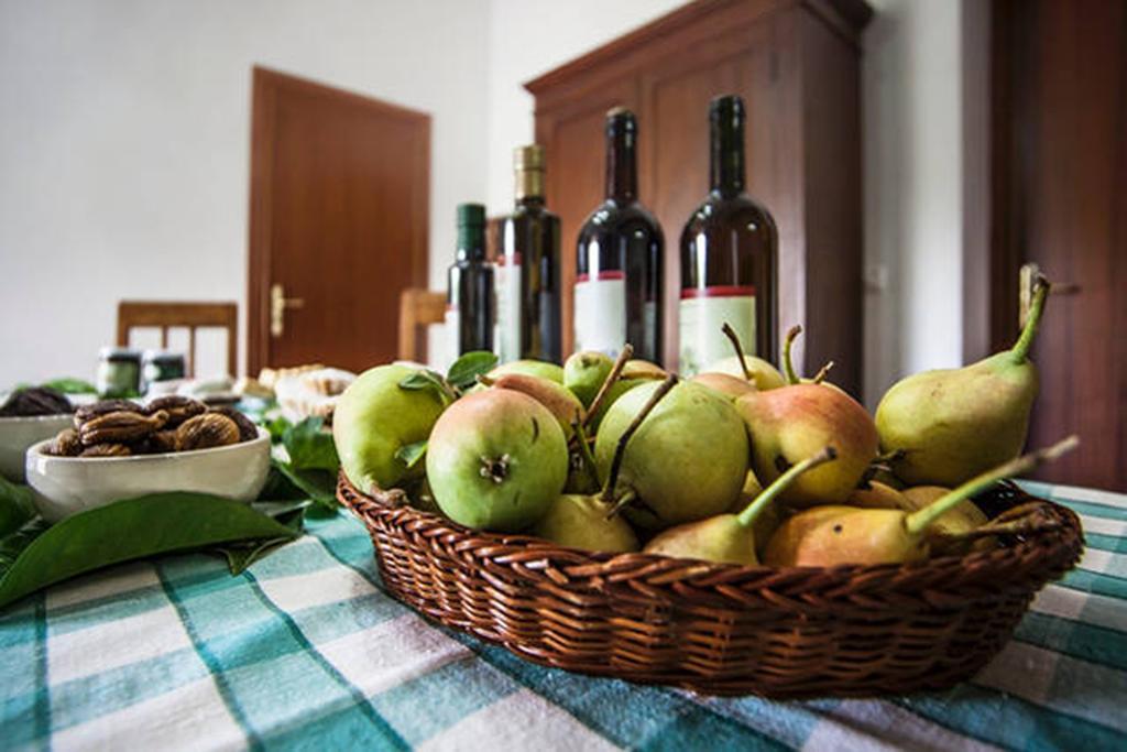 Agriturismo Miracco Atanasio Franco "Il Maniero" Santa Sofia d'Epiro Buitenkant foto