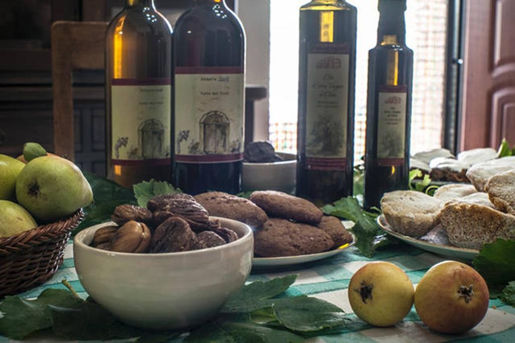 Agriturismo Miracco Atanasio Franco "Il Maniero" Santa Sofia d'Epiro Buitenkant foto